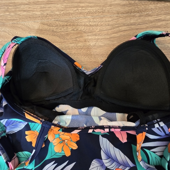 $5 ADD TO BUNDLE Swim Solutions Womens Floral Tankini Top Multicolor 8 BIN X - Picture 6 of 14